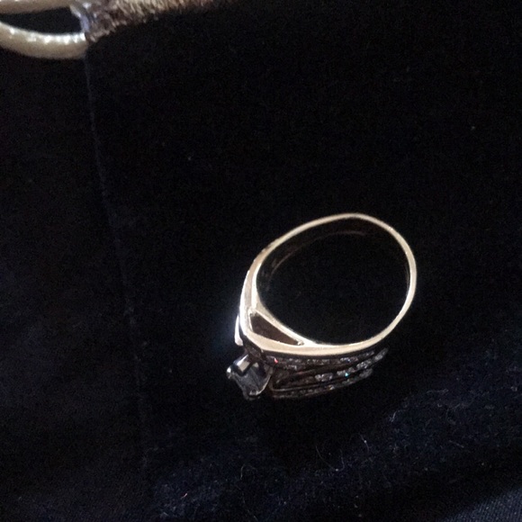 Genuine Diamond ring - Picture 5 of 6